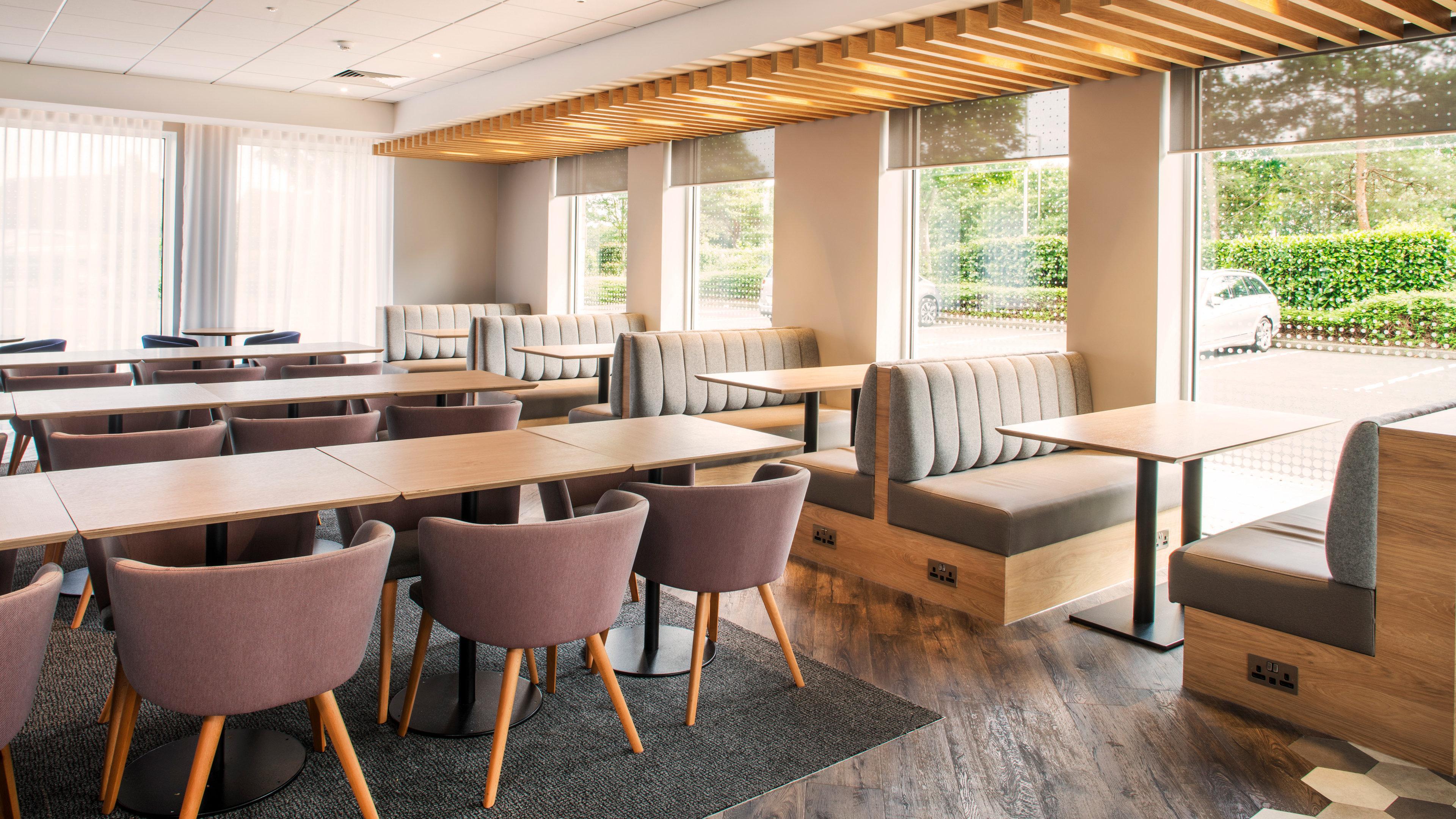 Holiday Inn Express Oxford Kassam Stadium By Ihg Extérieur photo
