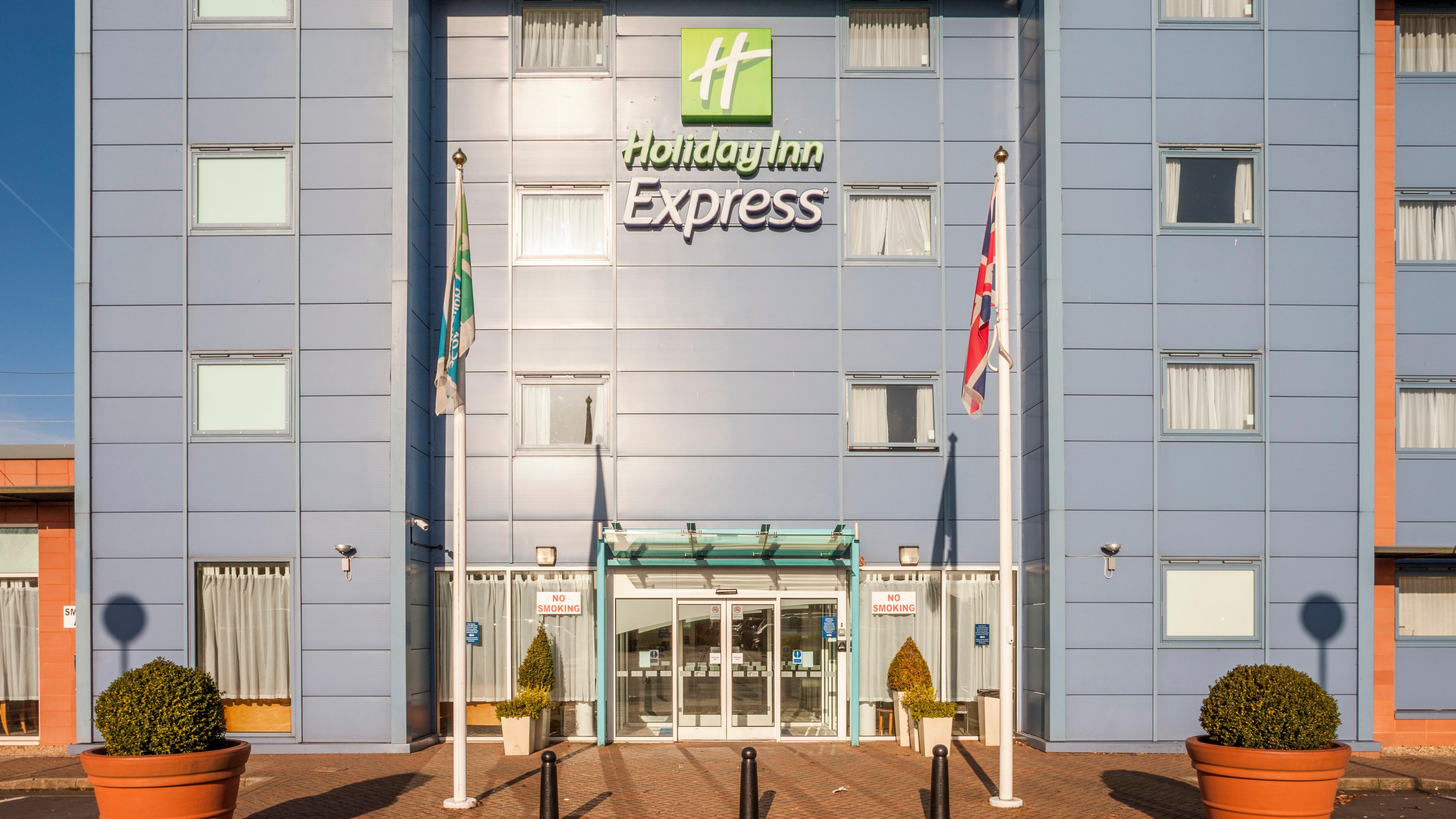 Holiday Inn Express Oxford Kassam Stadium By Ihg Extérieur photo