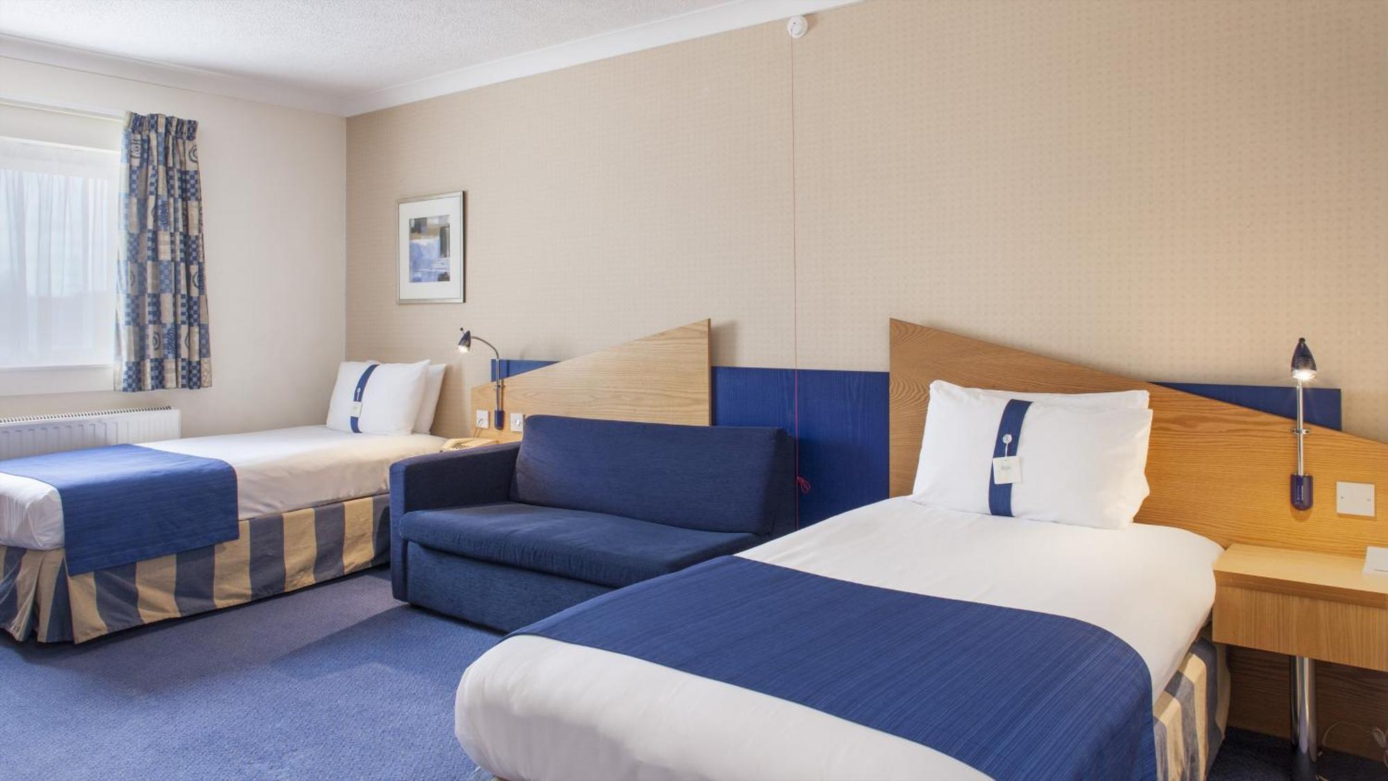 Holiday Inn Express Oxford Kassam Stadium By Ihg Extérieur photo
